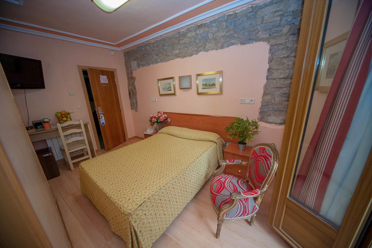 Hotel Mur Jaca Eksteriør bilde